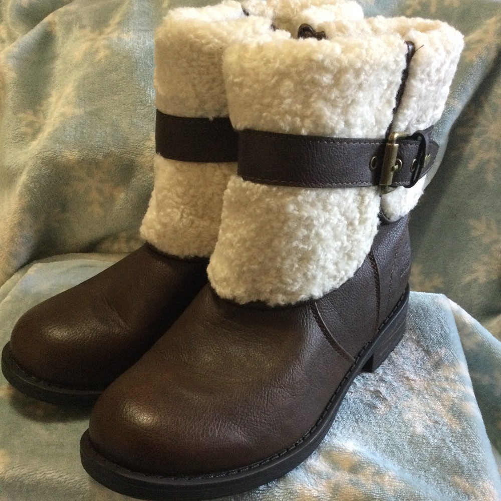Sherpa Lined Brown Boots